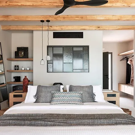 Cave Milos فندق آداماس