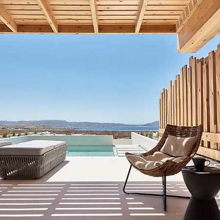 Cave Milos アダマス