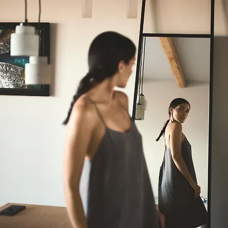 Cave Milos ホテル *