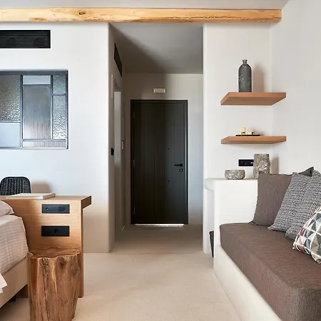 Cave Milos * アダマス