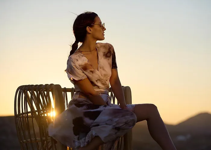 فندق Cave Milos *