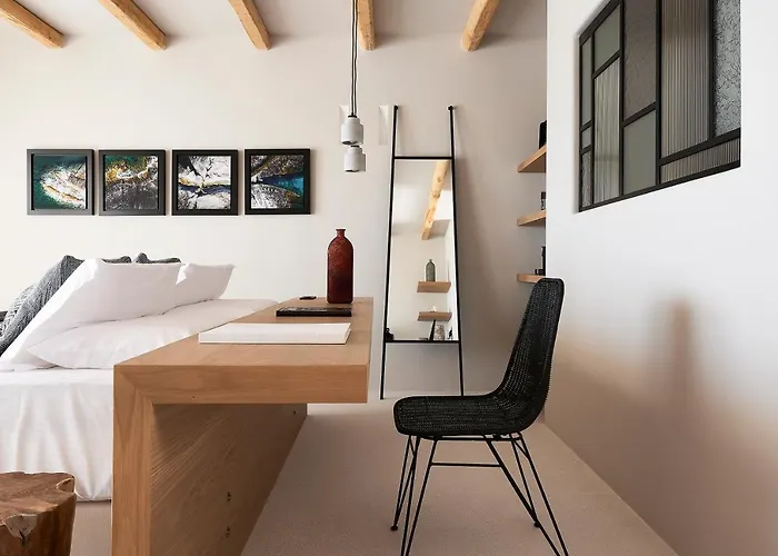 Cave Milos Hotel Adamantas (Milos)