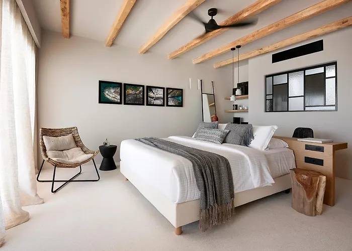 Cave Milos فندق آداماس