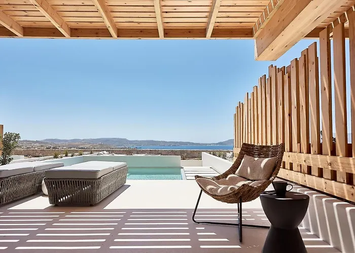 Cave Milos Adamantas (Milos)